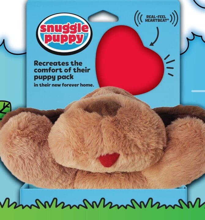 Snuggle Puppy pet accessory packaging by SmashBrand. The product packaging design company helped drive an 18-point lift and Amazon category leadership.